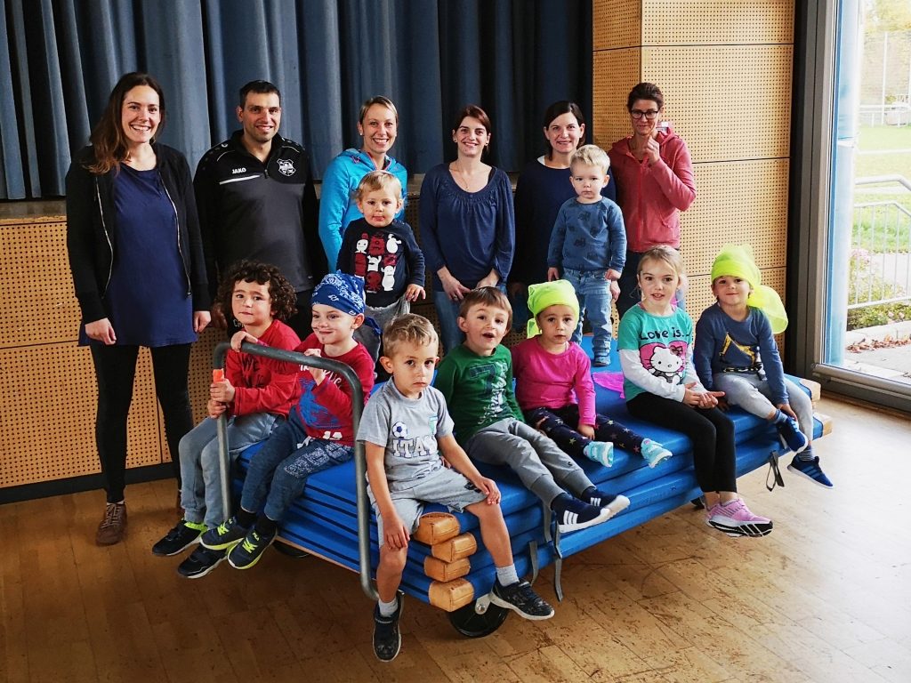 Mannschaftsfoto Eltern-Kind-Turnen